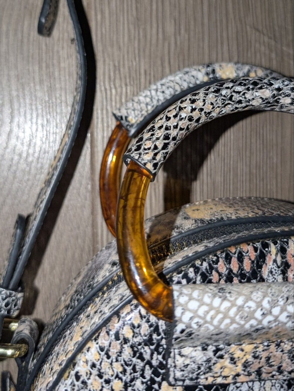 Kurt Geiger Snake Print Bag - Picture 4 of 12